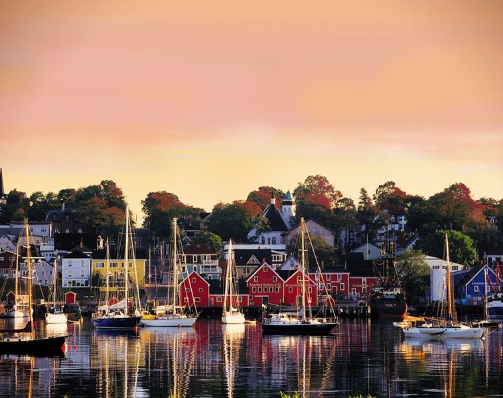 lunenburg-harbour-in-the-fall